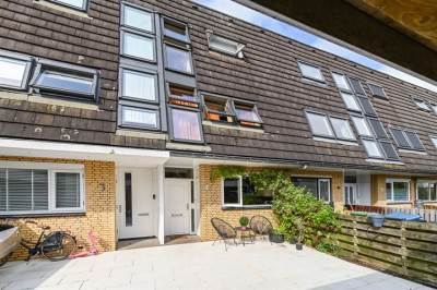 Woning Strandschelpenbank 2 Leiden
