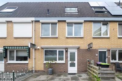 Woning Carmenstraat 32 Spijkenisse