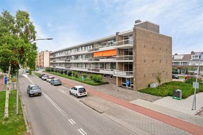 Woning Admiraal de Ruyterweg 11 Zwijndrecht