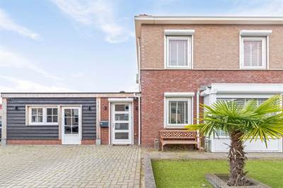 Woning Wim van Eststraat 14 St. Willebrord