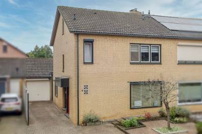 Woning Graaf van Loonstraat 17 Born