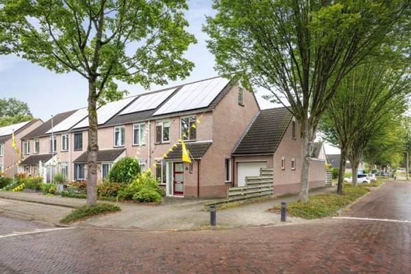 Woning Burg. Crommelinlaan 4 Diepenveen