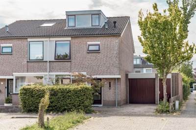 Woning Alban Bergstraat 37 Almere