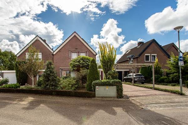 Woning Burchtstraat 17 Middelaar