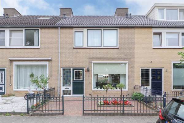 Woning Jan Schoutenplantsoen 4 Bunschoten-Spakenburg