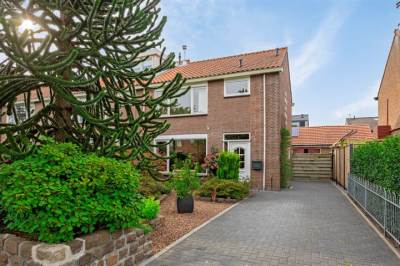 Woning Groen van Prinstererlaan 7 Zwolle