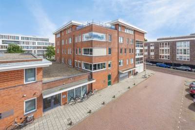 Woning Spoorstraat 30 Roelofarendsveen