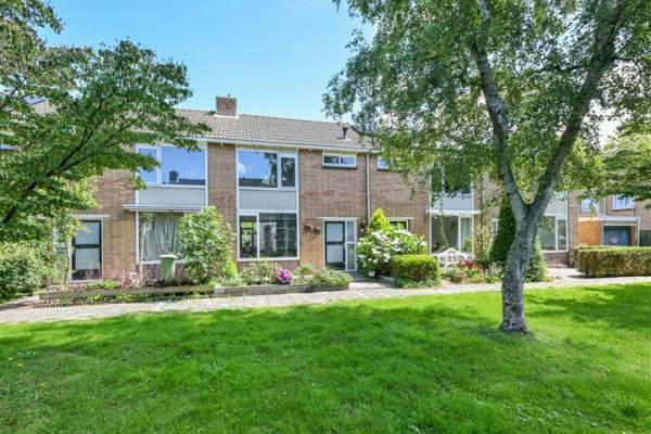 Woning De Peereboomstraat 18 Westzaan