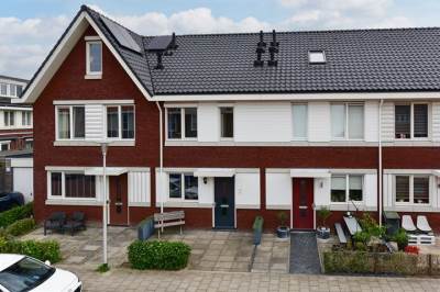 Woning Burgemeester van Meetelenstraat 40 Uithoorn