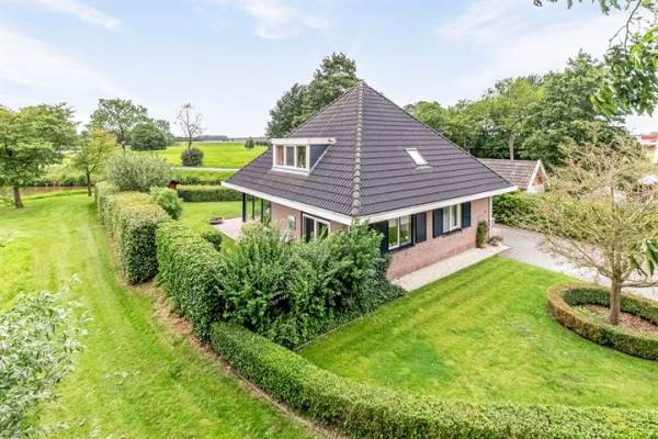 Woning De Pollen 18 Warffum