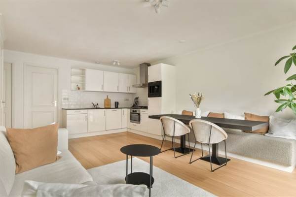 Woning Van Hilligaertstraat 5- 1 Amsterdam