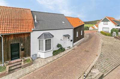 Woning Dorpsplein 19 Graauw