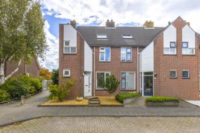 Woning Dwarsdeel 12 Hardinxveld-Giessendam