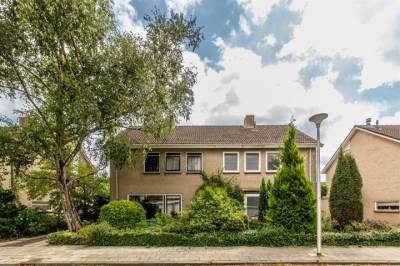 Woning Mr P J Oudlaan 12 Zwolle