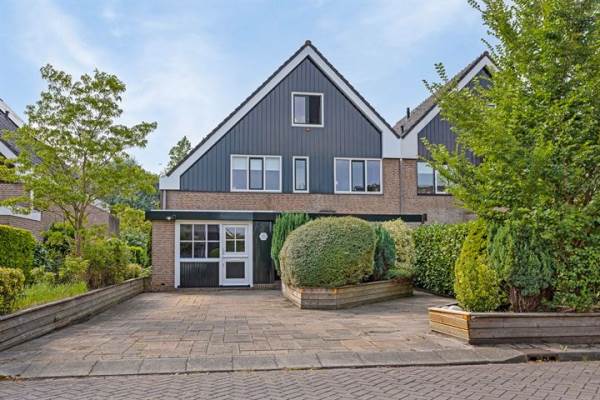 Woning Titanialaan 16 Krommenie