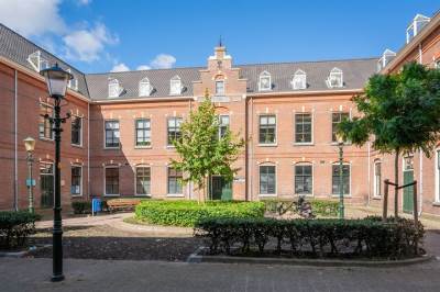 Woning Weeshuisplein 12 Vlaardingen
