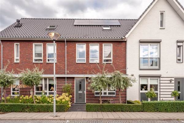 Woning Molendwarsstraat 6 Nederhemert