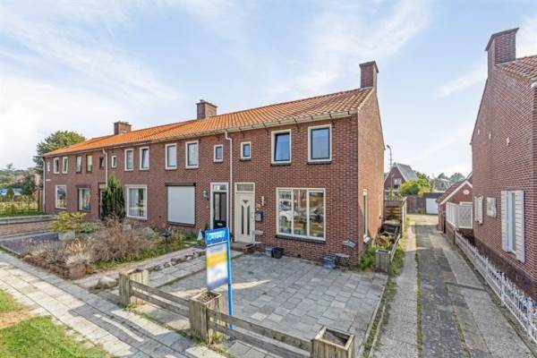 Woning de Savornin Lohmanlaan 38 Oude Pekela