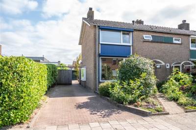 Woning de Ruyterstraat 38 Weurt