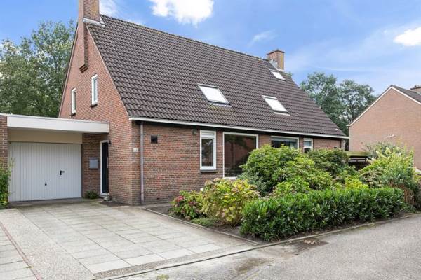 Woning Valkenveld 148 Emmen
