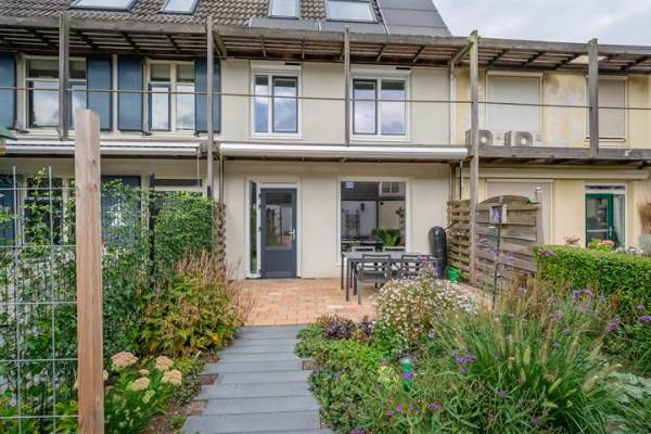 Woning Hoepelmakerhof 9 Schiedam