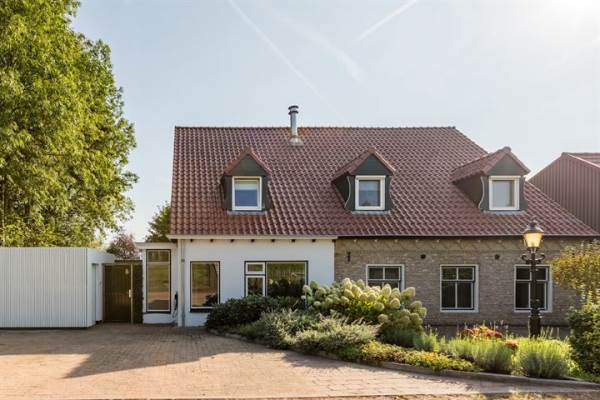 Woning Stadsedijk 8 Oudemolen (NB)