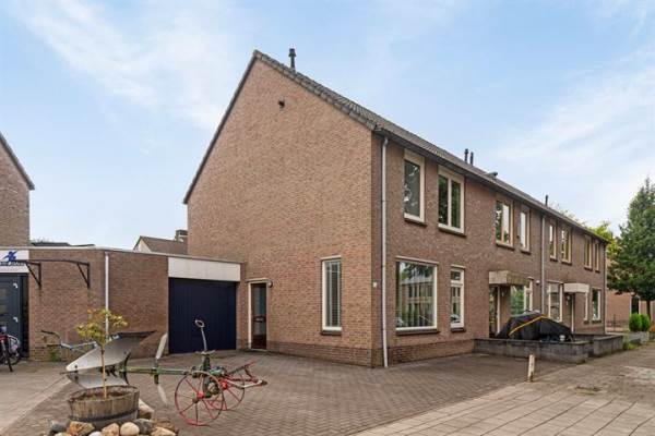 Woning Willem Dreeslaan 36 Oosterhout (NB)