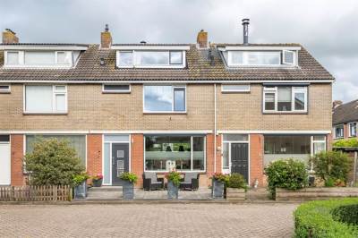 Woning Bazuinstraat 4 Arkel