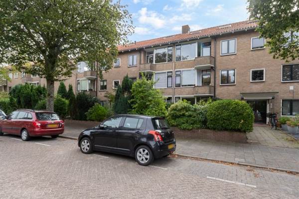 Woning Admiraal de Ruyterlaan 121 Hilversum