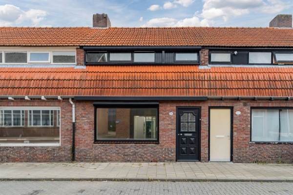 Woning Pastoor Smitsstraat 64 Tilburg