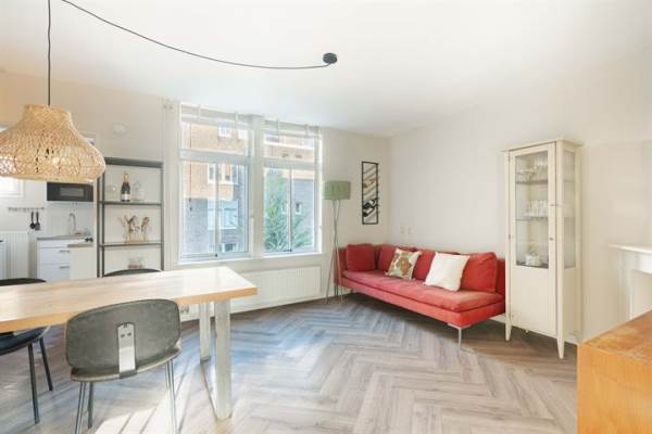 Woning Van Houweningenstraat 48- 2 Amsterdam