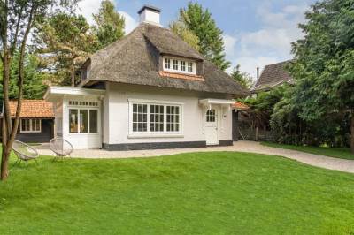 Woning Kerkelaan 14 Bergen (NH)