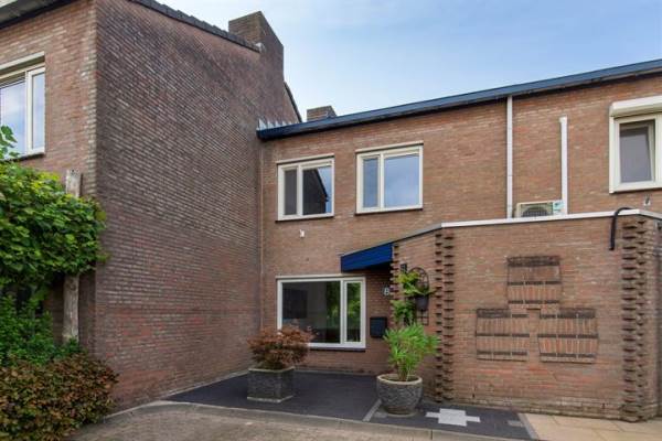 Woning Joostveld 8 Roosendaal