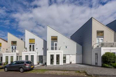 Woning Ruisvoornvijver 18 Den Haag