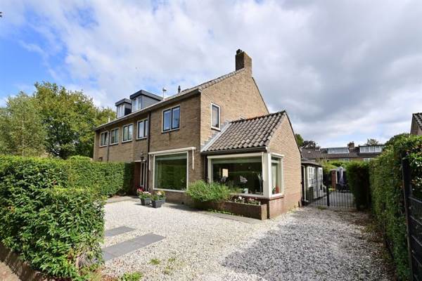 Woning Cort van der Lindenlaan 86 Naarden