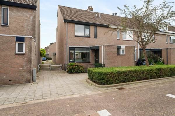 Woning Bronsmos 35 Nieuwerkerk aan den IJssel
