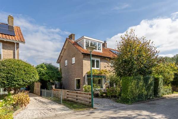 Woning Pieter de Hooghlaan 13 Loosdrecht