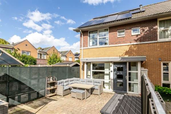 Woning Hendrik Marsmanstraat 106 Almere