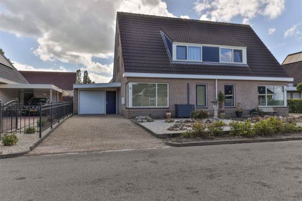 Woning It Oerset 3 Augustinusga