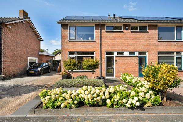 Woning Julianastraat 8 De Krim