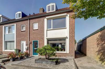 Woning Graaf Willem I straat 1 Geertruidenberg