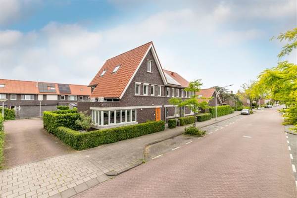 Woning Julianastraat 29 Strijen