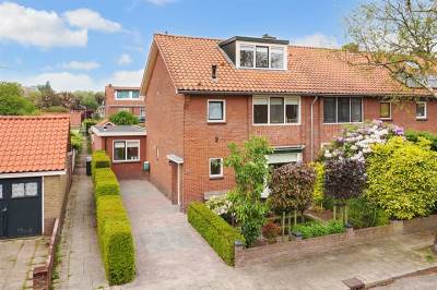 Woning Van der Duyn van Maasdamstraat 24 Hilversum