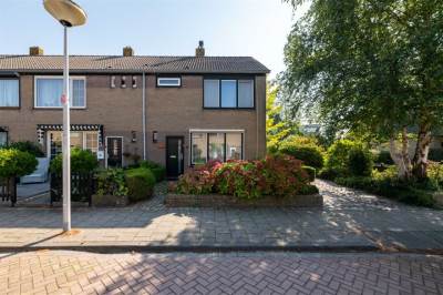 Woning Mr J R Thorbeckestraat 37 Zuidland