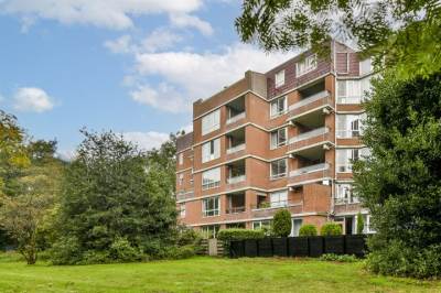 Woning Leusdenhof 222 Amsterdam