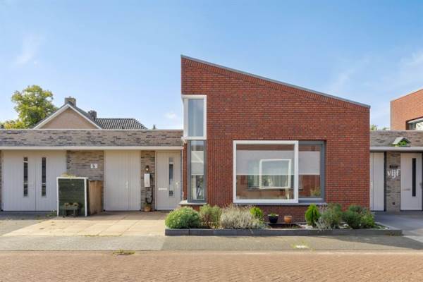 Woning Nelson Mandelastraat 3 Heesch