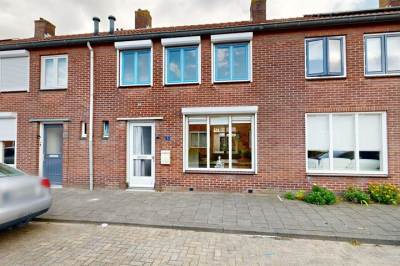 Woning Pinksterbloemstraat 16 Geertruidenberg