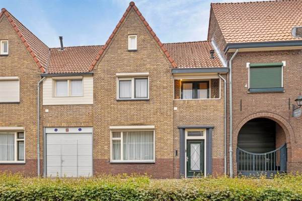 Woning Pastoor van Leeuwenstraat 56 Helmond