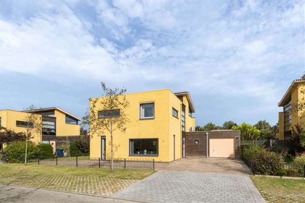 Woning Oranjegeelstraat 5 Almere