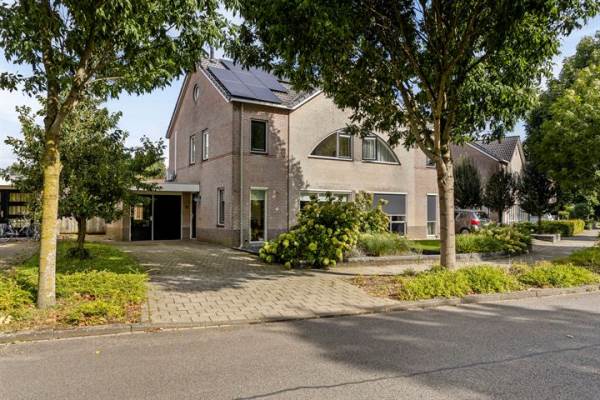 Woning van Heeckerenweg 79 Goor